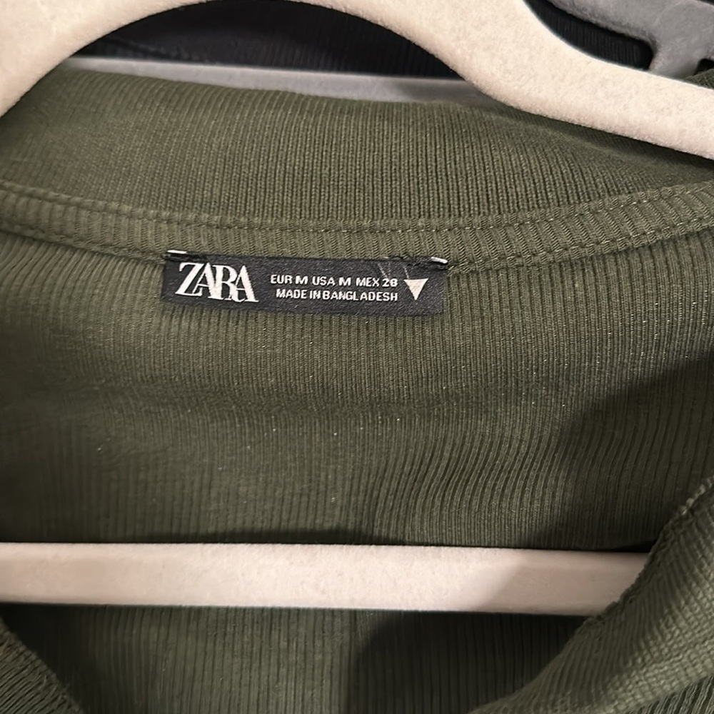 Zara Crop top - Picture 2 of 2